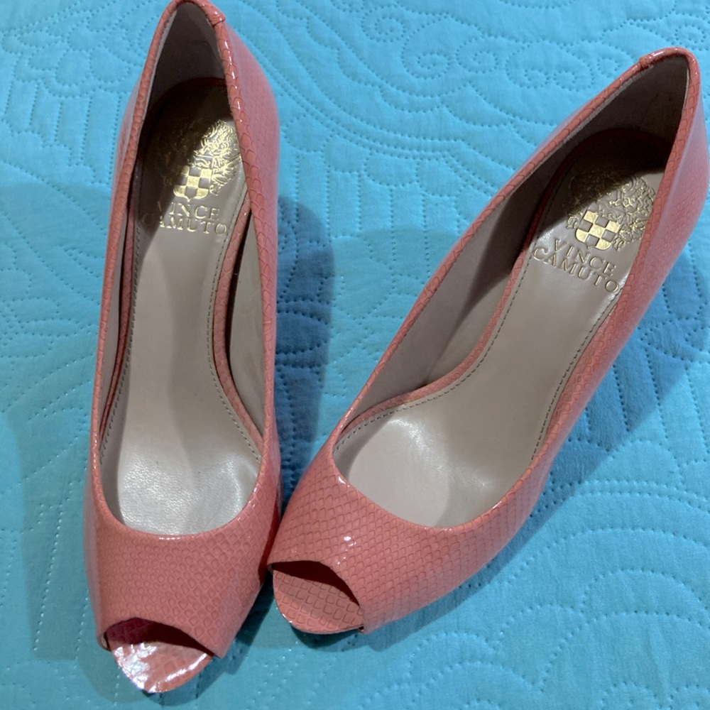 Vince Camuto pink peep-toe heels